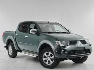 Mitsubishi  3
