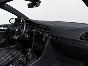 Volkswagen  10