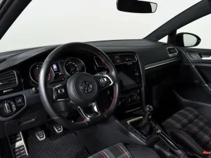 Volkswagen  12