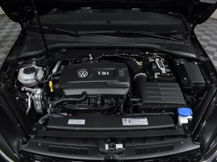 Volkswagen  8