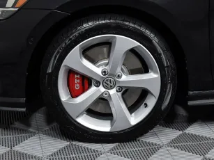 Volkswagen  9