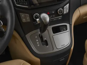 Hyundai  16