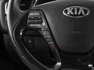 Kia  10