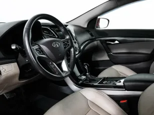 Hyundai  7