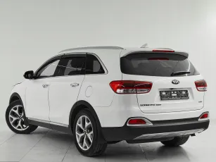 Kia  4