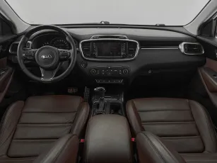 Kia  9