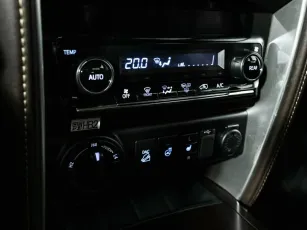 Toyota  11