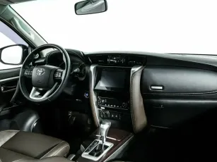 Toyota  5