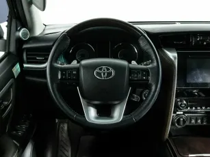 Toyota  8