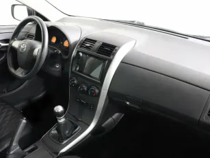 Toyota  5
