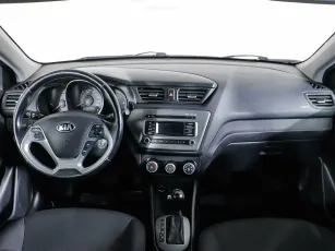 Kia  10