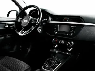 Kia  8