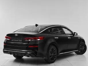 Kia  6