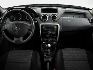 Renault  8