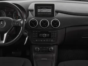 Mercedes-Benz  15