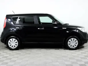 Kia  4