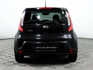 Kia  6
