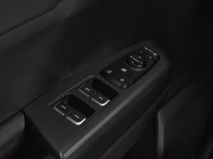 Kia  13
