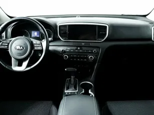 Kia  8