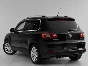 Volkswagen  4