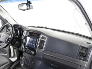 Mitsubishi  6