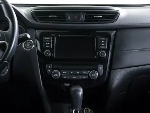 Nissan  11