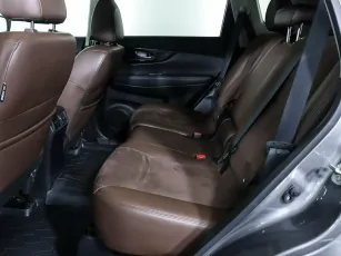 Nissan  15