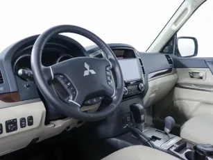 Mitsubishi  10