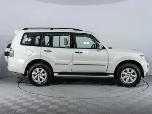 Mitsubishi  4