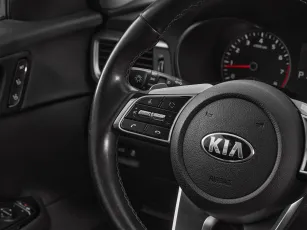 Kia  12