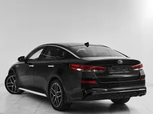 Kia  4