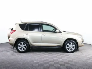 Toyota  4