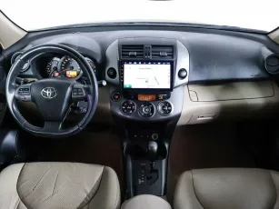 Toyota  9