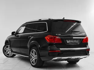 Mercedes-Benz  4
