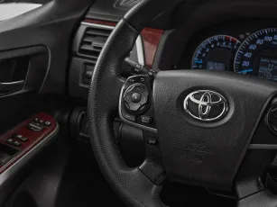Toyota  11