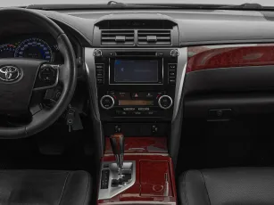 Toyota  16