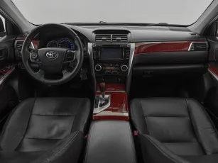 Toyota  8