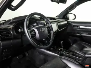 Toyota  12