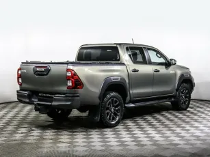 Toyota  5