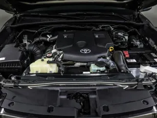 Toyota  8