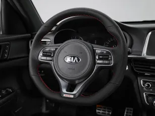 Kia  10