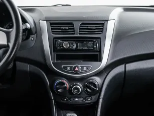 Hyundai  10