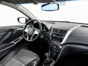 Hyundai  7