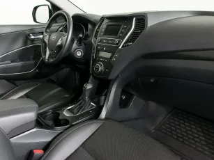 Hyundai  10