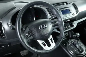 Kia  11