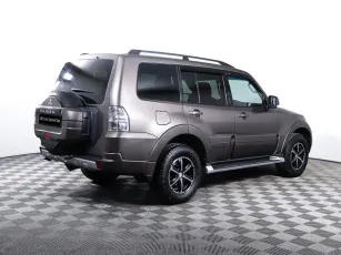 Mitsubishi  5