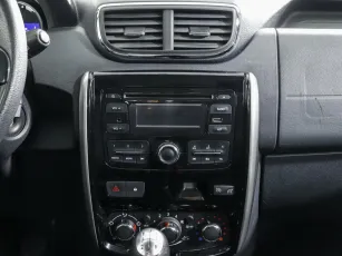 Nissan  8