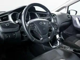 Kia  11
