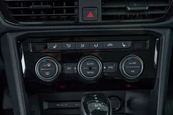 Volkswagen  16