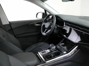 Audi  12